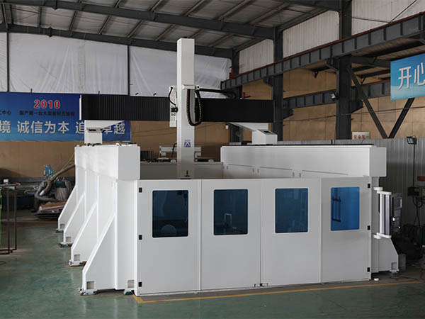 大型木模加工中心，改变了传统生产工艺